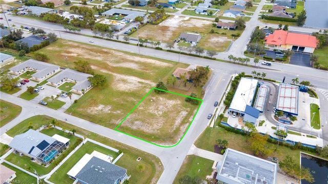 1941 SW Santa Barbara PL, Cape Coral, FL 33991