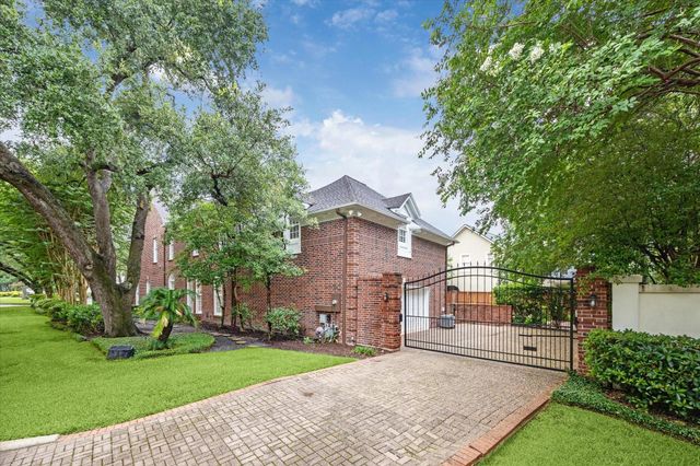5345 Longmont Drive, Houston, TX 77056