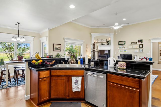 13404 Berkshire Manor, North Little Rock, AR 72117