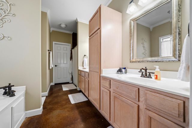 13404 Berkshire Manor, North Little Rock, AR 72117