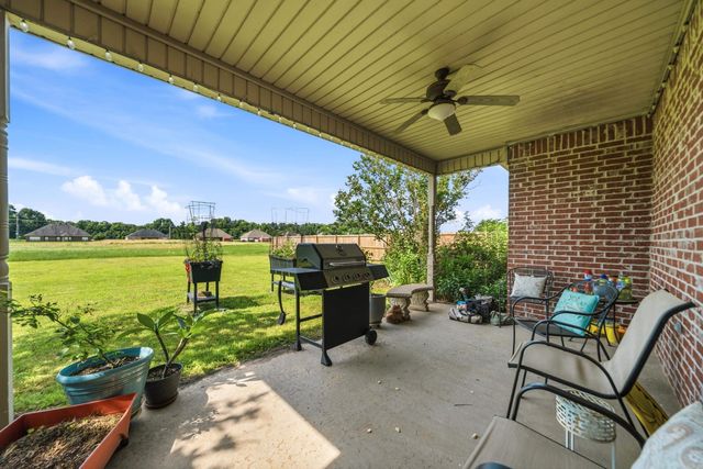 13404 Berkshire Manor, North Little Rock, AR 72117