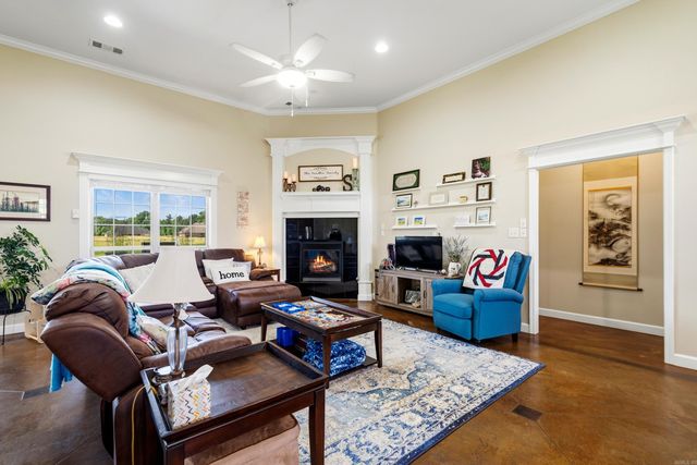 13404 Berkshire Manor, North Little Rock, AR 72117