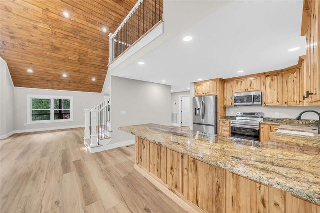 415 Thunder Ridge Drive, South Pittsburg, TN 37380