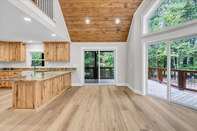 415 Thunder Ridge Drive, South Pittsburg, TN 37380