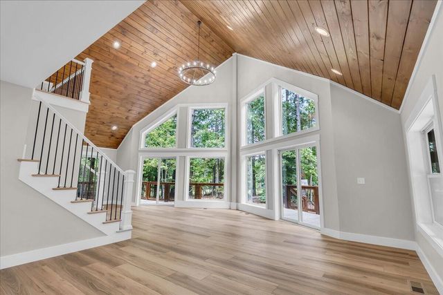 415 Thunder Ridge Drive, South Pittsburg, TN 37380