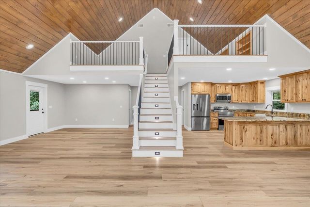 415 Thunder Ridge Drive, South Pittsburg, TN 37380