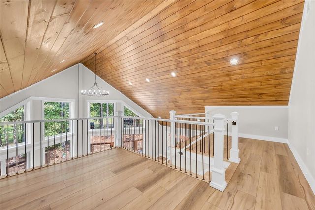 415 Thunder Ridge Drive, South Pittsburg, TN 37380