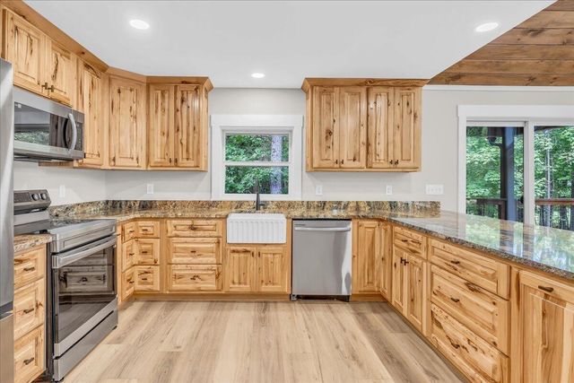 415 Thunder Ridge Drive, South Pittsburg, TN 37380