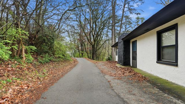 10 Fountain Circle, Chattanooga, TN 37412