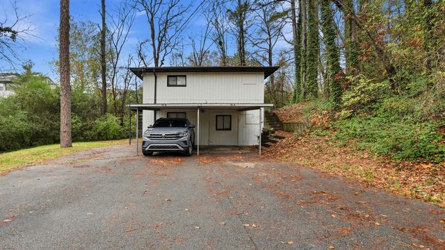 10 Fountain Circle, Chattanooga, TN 37412