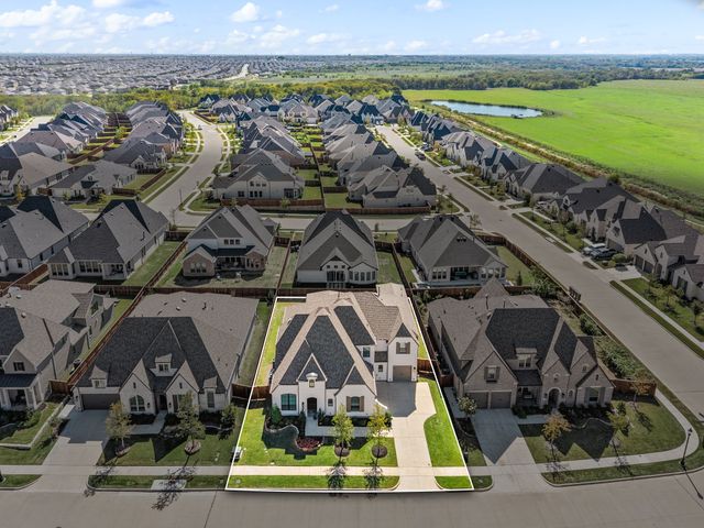 4505 Turnout Trail, Aubrey, TX 76227