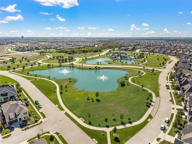 4505 Turnout Trail, Aubrey, TX 76227