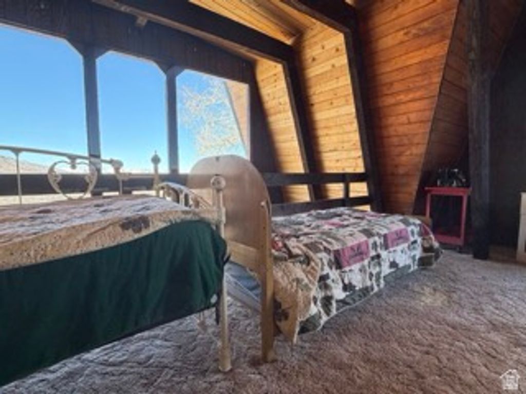 Image 18 of property listing at 9406 E DEER DR, Heber City, UT 84032