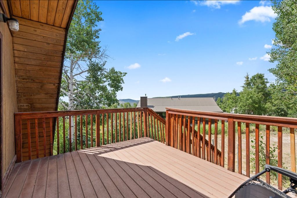 Image 26 of property listing at 9406 E DEER DR, Heber City, UT 84032