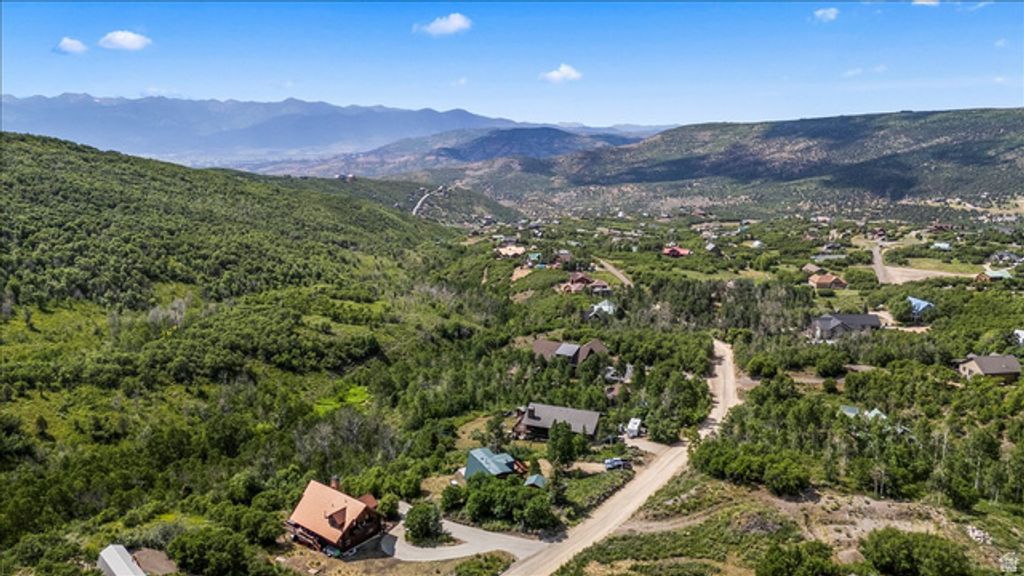 Image 35 of property listing at 9406 E DEER DR, Heber City, UT 84032