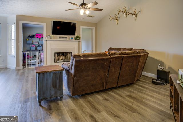 401 White Street, Mansfield, GA 30055