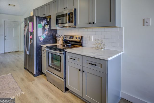 401 White Street, Mansfield, GA 30055