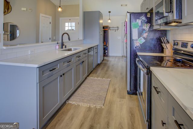 401 White Street, Mansfield, GA 30055