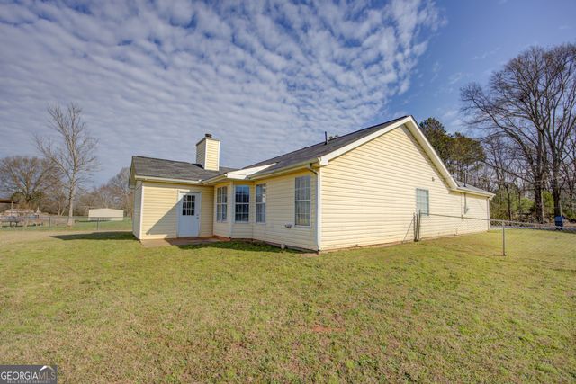 401 White Street, Mansfield, GA 30055