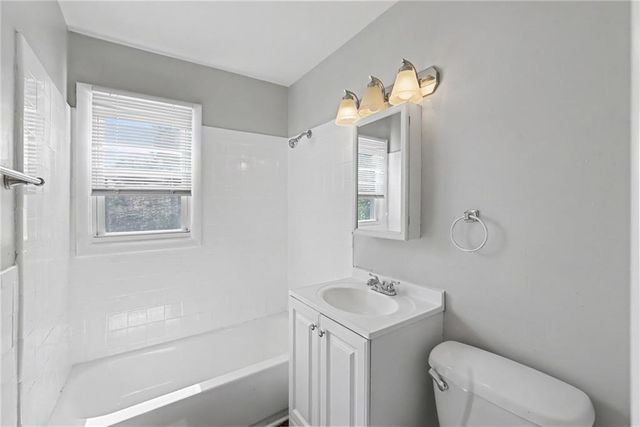 8311 E 110th Street, Kansas City, MO 64134