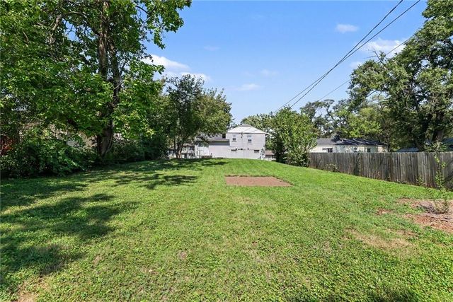 8311 E 110th Street, Kansas City, MO 64134
