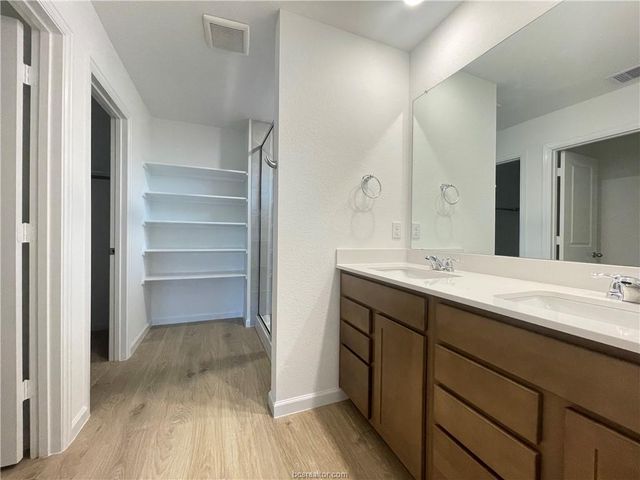 914 Colffee Mill Lane, College Station, TX 77845