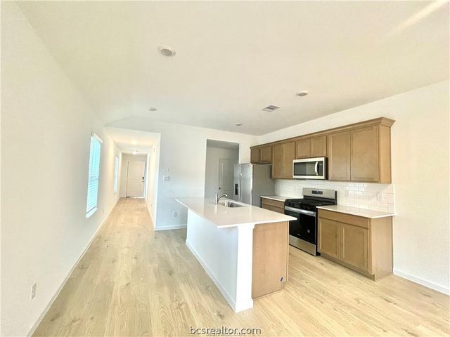 914 Colffee Mill Lane, College Station, TX 77845