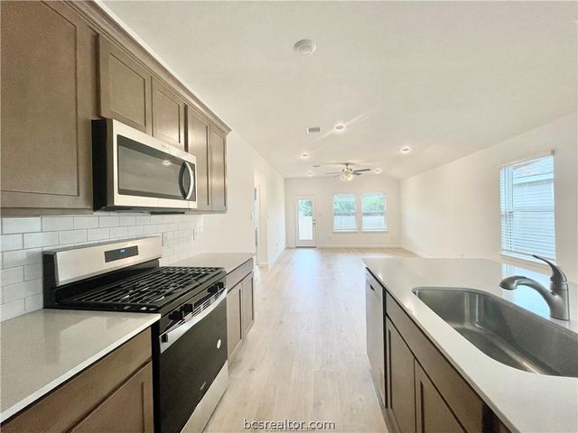 914 Colffee Mill Lane, College Station, TX 77845