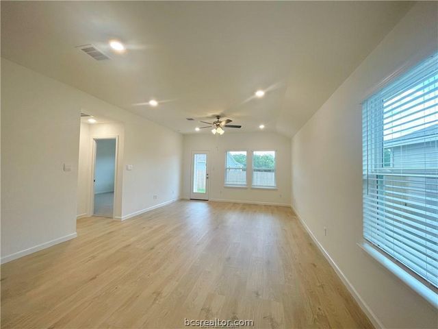 914 Colffee Mill Lane, College Station, TX 77845