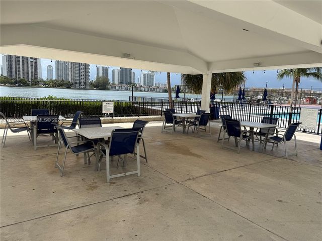 2780 NE 183rd St 2107, Aventura, FL 33160