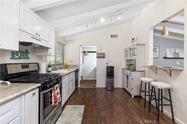 2262 Academy, Pomona, CA 91768
