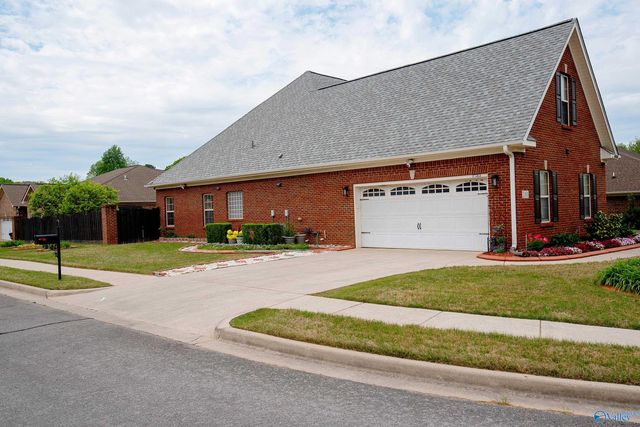 200 Blackwood Drive, Madison, AL 35757