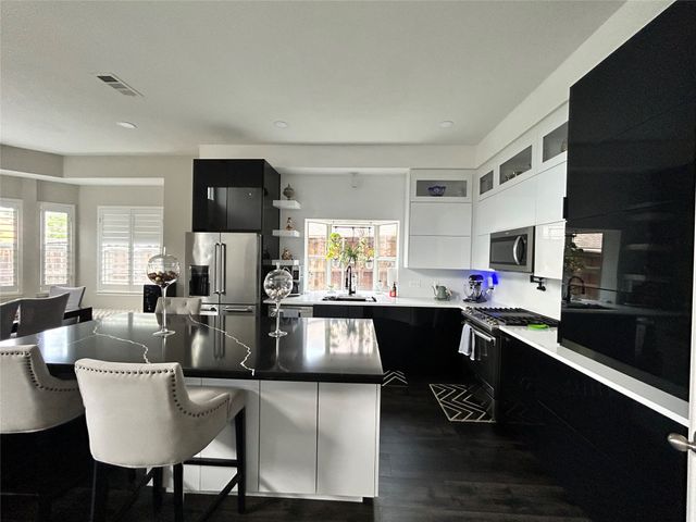 6400 Sidney Lane, Mckinney, TX 75070