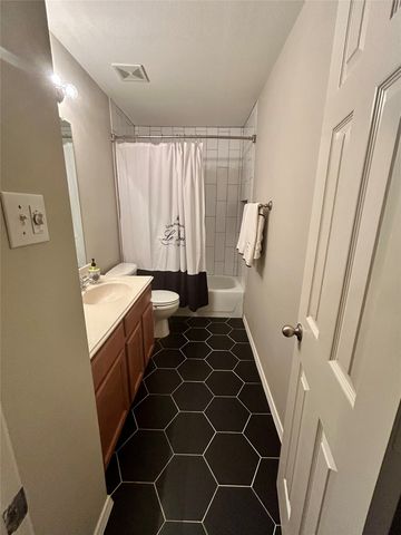 6400 Sidney Lane, Mckinney, TX 75070