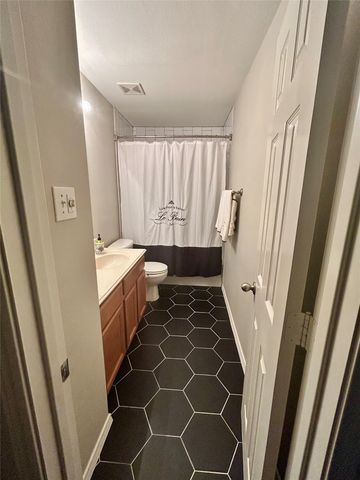 6400 Sidney Lane, Mckinney, TX 75070