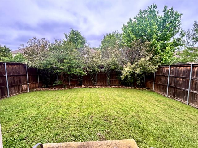 6400 Sidney Lane, Mckinney, TX 75070