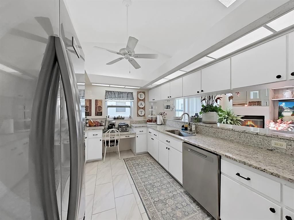 Image 12 of property listing at 5135 MUSSELSHELL DRIVE, New Port Richey, FL 34655