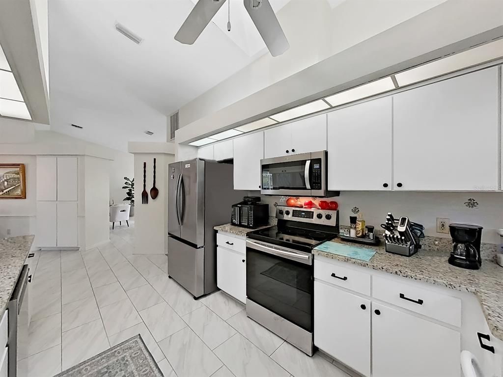 Image 13 of property listing at 5135 MUSSELSHELL DRIVE, New Port Richey, FL 34655