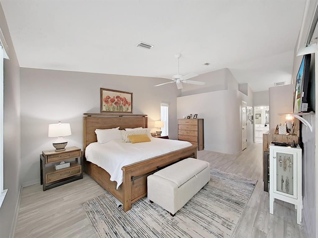 Image 32 of property listing at 5135 MUSSELSHELL DRIVE, New Port Richey, FL 34655