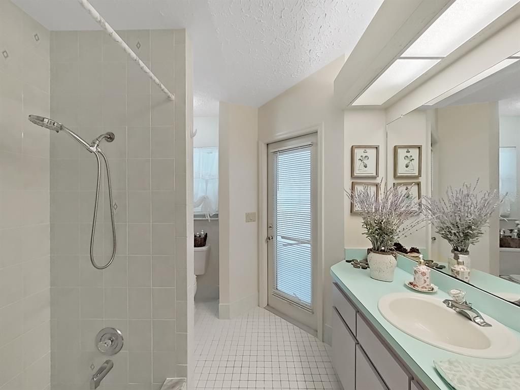Image 37 of property listing at 5135 MUSSELSHELL DRIVE, New Port Richey, FL 34655
