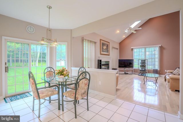 19 SHADOW DR, Princeton Junction, NJ 08550