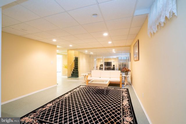 19 SHADOW DR, Princeton Junction, NJ 08550