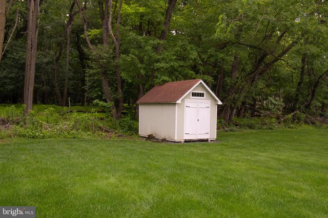 19 SHADOW DR, Princeton Junction, NJ 08550