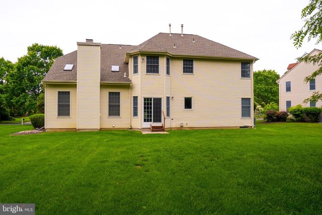 19 SHADOW DR, Princeton Junction, NJ 08550