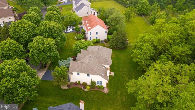 19 SHADOW DR, Princeton Junction, NJ 08550