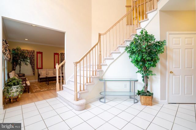 19 SHADOW DR, Princeton Junction, NJ 08550