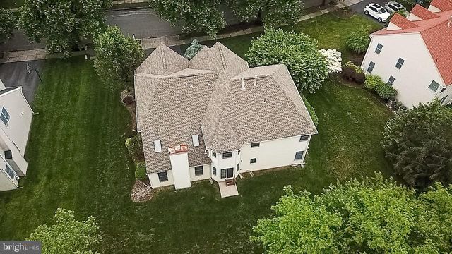 19 SHADOW DR, Princeton Junction, NJ 08550