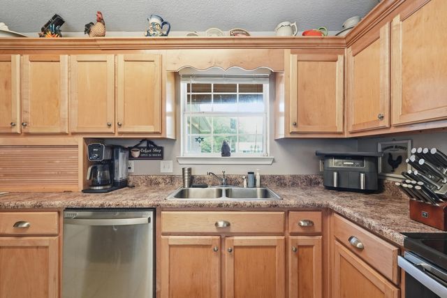 4237 Melton Road, Milton, FL 32583