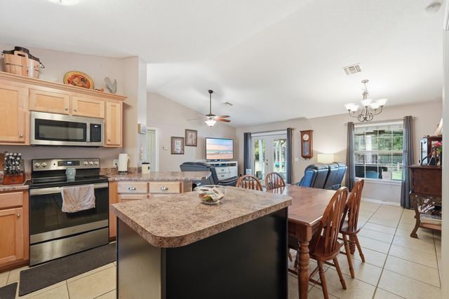 4237 Melton Road, Milton, FL 32583