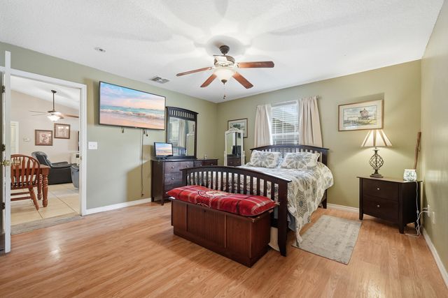 4237 Melton Road, Milton, FL 32583